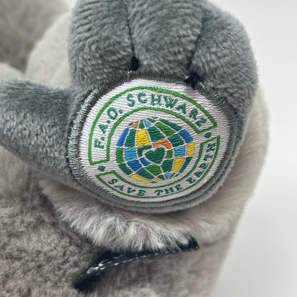 FAO SCHWARZ: Koala Bear ‘Save the Earth’ Plush - Picture 6 of 9